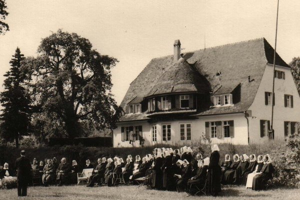 Historische Aufnahme der Villa Gminder als Diakonissenanstalt